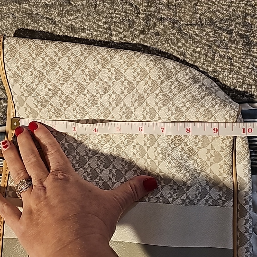 Kate Spade purse - Picture 11 of 16